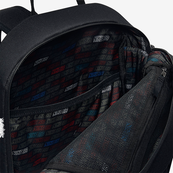 NIKE Shelter Medium Black/White Backpack