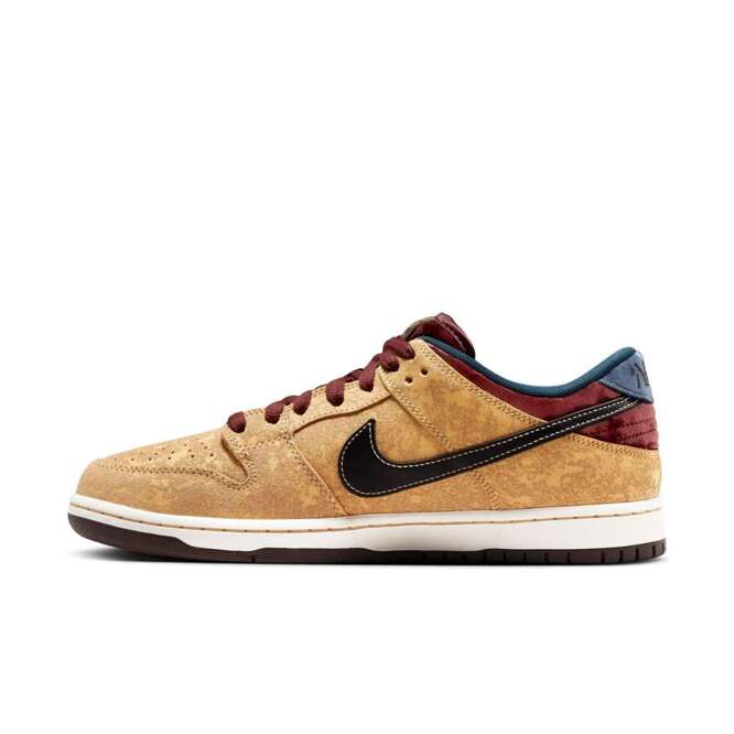 Nike SB Dunk Low Pro (Celestial Gold / Black / Dark Team Red)