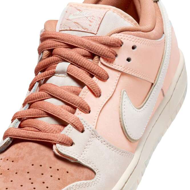 Nike SB Dunk Low Pro Premium (Amber Brown / Guava Ice / Crimson Tint / Hemp)