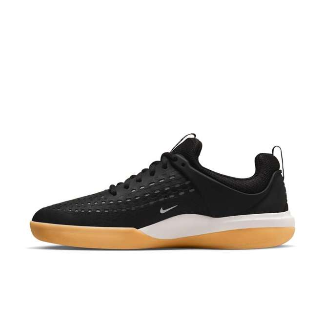 Nike SB Nyjah 3 (Black/White/Black/White)