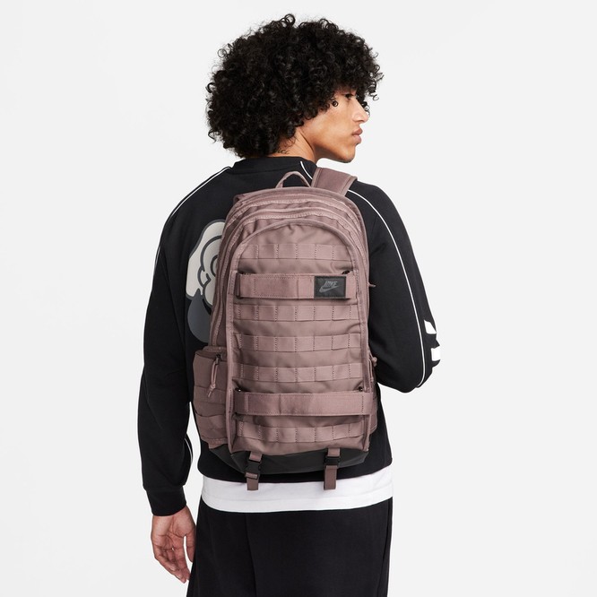 Nike SB RPM Skate Backpack (Plum Eclipse / Anthracite)