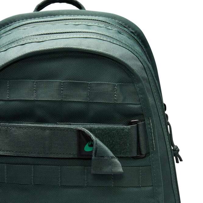 Nike SB RPM Skate Backpack (Vintage Green / Black / Stadium Green)