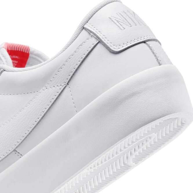 Nike SB Zoom Blazer Low Pro GT (White / White / White)