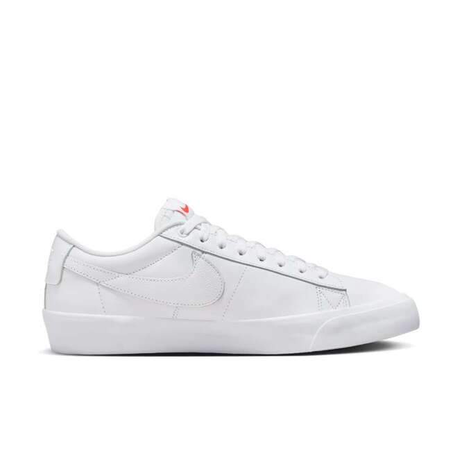 Nike SB Zoom Blazer Low Pro GT (White / White / White)