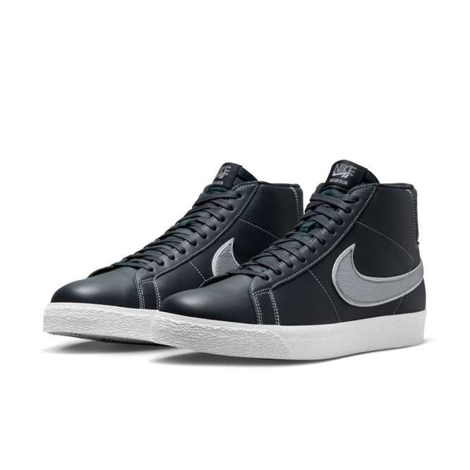 Nike SB Zoom Blazer Mid x Mason Silva (Blackened Blue / Wolf Gray)