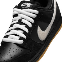 Nike SB Dunk Low Pro (Black / White / Black / Gum Light Brown)