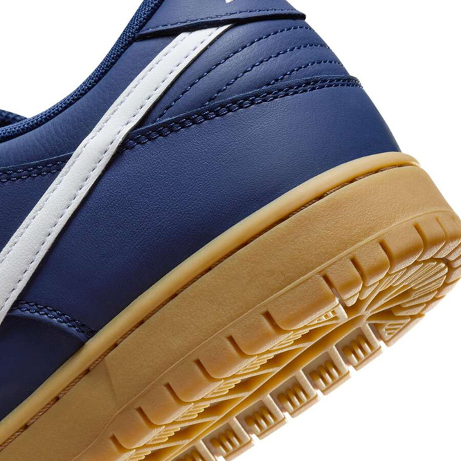 Nike SB Dunk Low Pro ISO (Navy / White / Navy / Gum Light Brown)