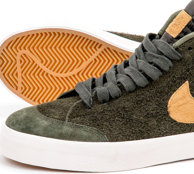 Buty Nike SB Blazer Mid QS "Club 58" (Sequoia / Flat Gold)