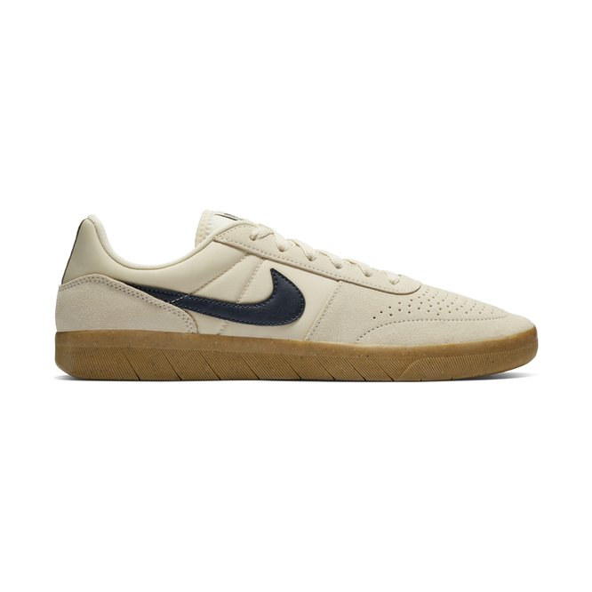 Nike SB Team Classic Shoes (Light Cream / Obsidian / Gum Yellow)