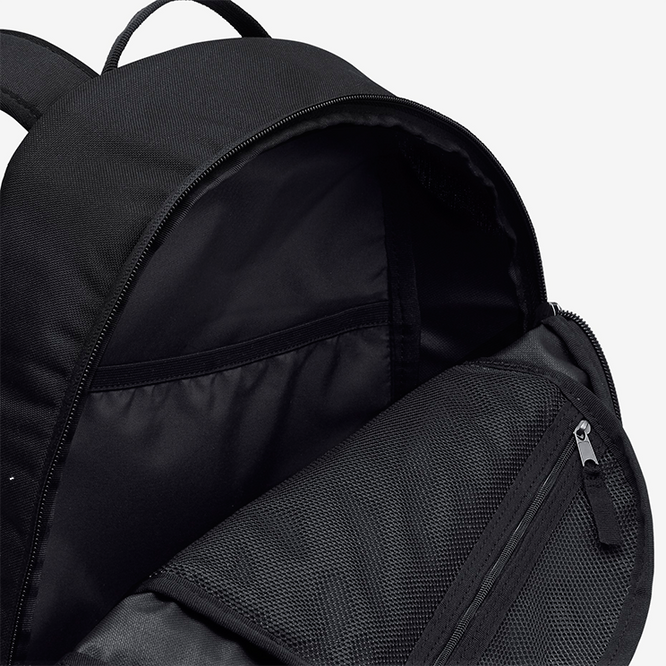 NIKE Courthouse Backpack Medium Black / White
