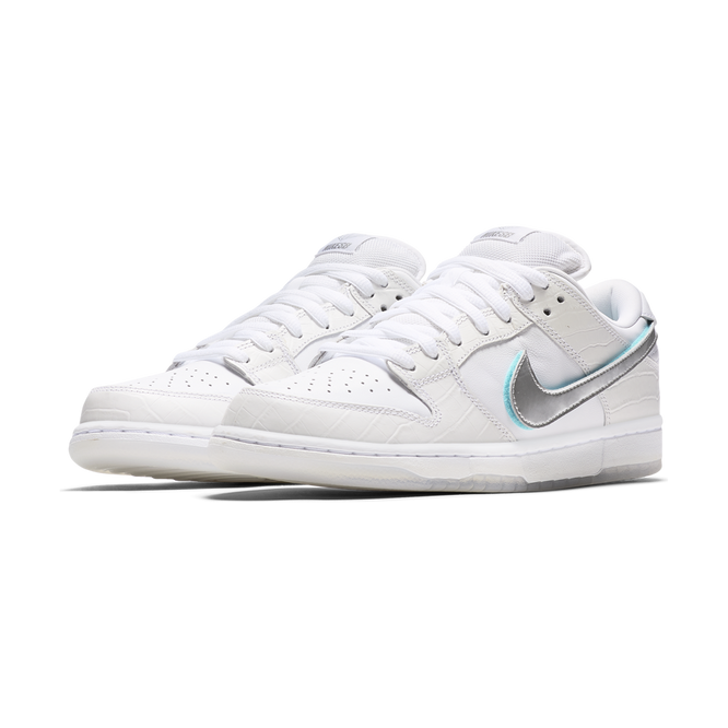 BUTY NIKE SB X DIAMOND ZOOM DUNK LOW PRO OG QS (White / Chrome / Tropical)