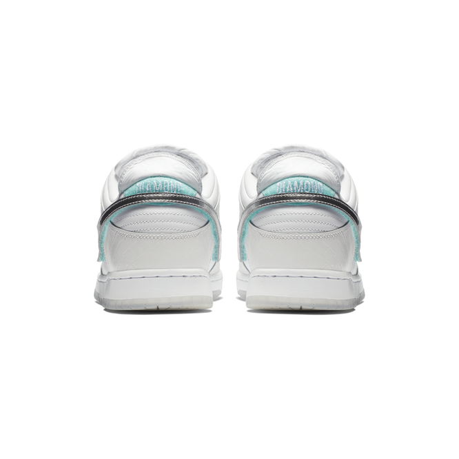 NIKE SB X DIAMOND ZOOM DUNK LOW PRO OG QS SHOES (White / Chrome / Tropical)