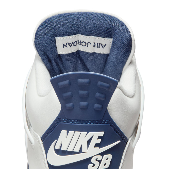 Nike SB x Air Jordan 4 (Summit White / White / Navy / Neutral Grey)