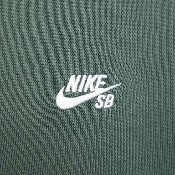 Nike SB Essential Skate Logo Hoodie (Vintage Green / White)