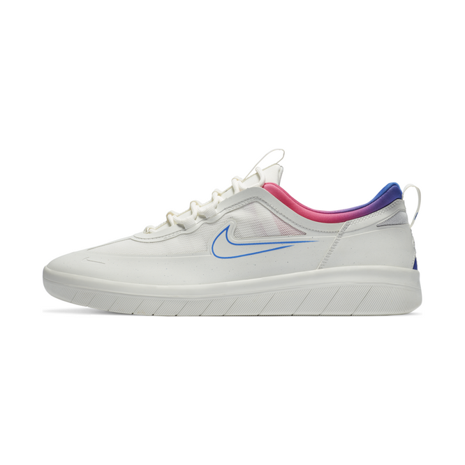 Nike SB Nyjah Free 2.0 T (Summit White / Racer Blue / Pink Blast)