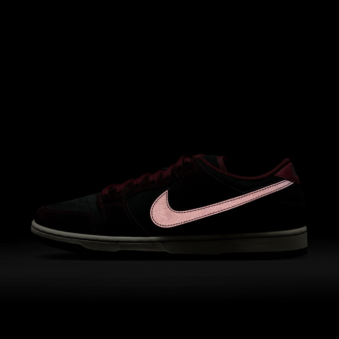 Nike SB x Riot Dunk Low Pro (Mahogany / Dark Beetroot / Team Red / Sail)