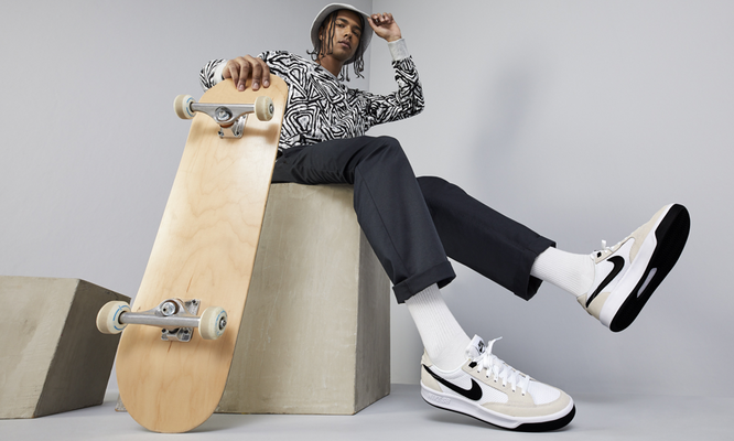 Nike SB Adversary (White / Black / White)