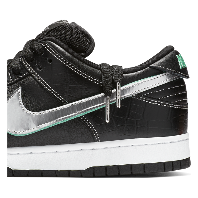 NIKE SB X DIAMOND ZOOM DUNK LOW PRO OG QS SHOES (Black / Chrome / Tropical)
