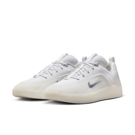 Nike SB Zoom Nyjah 4 (White / Black / White / Black)