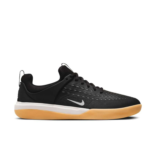 Nike SB Nyjah 3 (Black/White/Black/White)