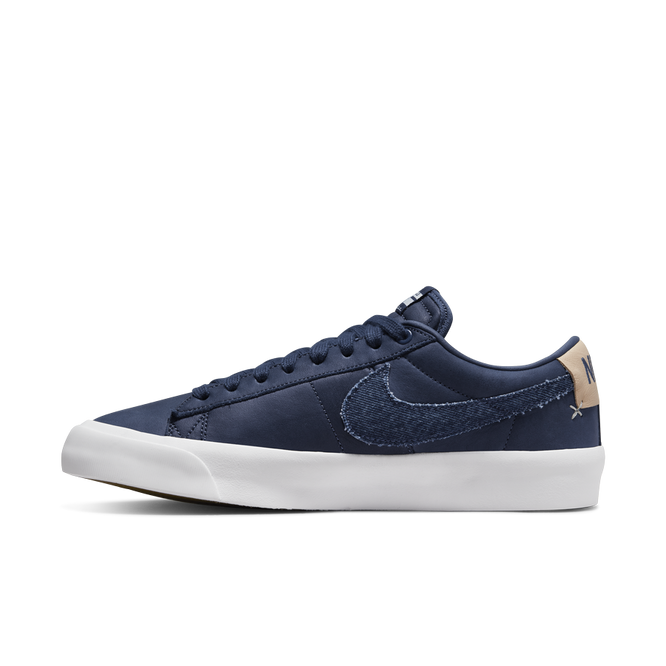 Nike SB Zoom Blazer Low Pro GT Premium (Midnight Navy / White)