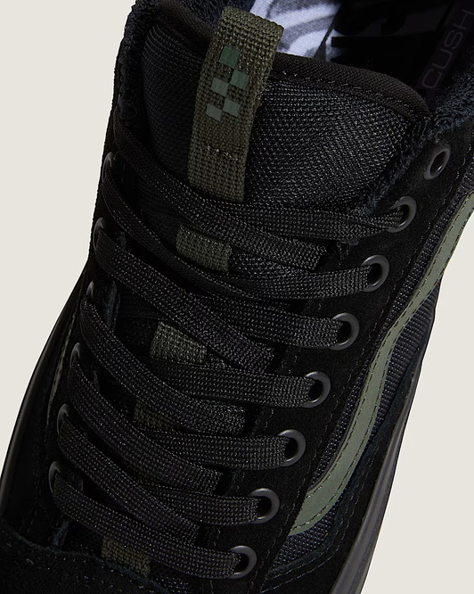 Vans Skate Old Skool 36+ by Atiba Jefferson (Black / Dark Green)