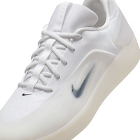 Nike SB Zoom Nyjah 4 (White / Black / White / Black)