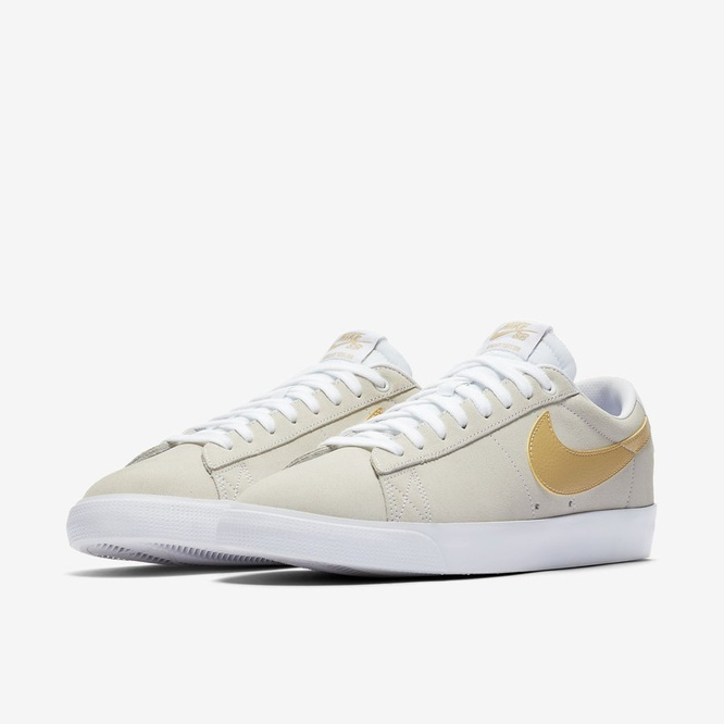 Nike SB Zoom Blazer Low GT (White / Club Gold / Light Thistle)