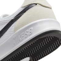 Nike SB Adversary (White / Black / White)