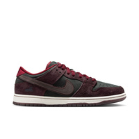 Nike SB x Riot Dunk Low Pro (Mahogany / Dark Beetroot / Team Red / Sail)