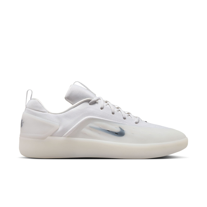 Nike SB Zoom Nyjah 4 (White / Black / White / Black)