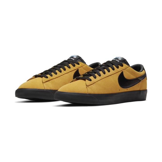 Nike SB Blazer Low GT (University Gold/Black)