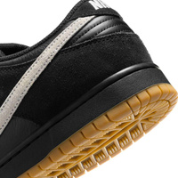 Nike SB Dunk Low Pro (Black / White / Black / Gum Light Brown)