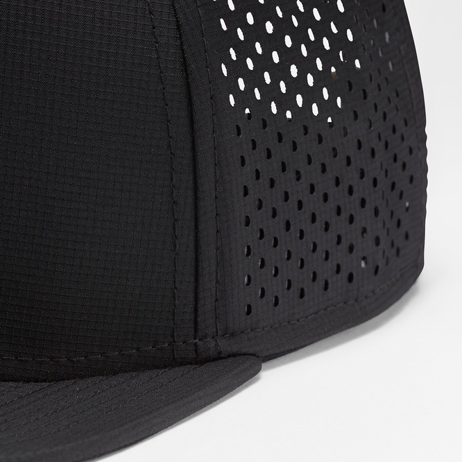 NIKE SB PERFORMANCE TRUCKER HAT Black / White