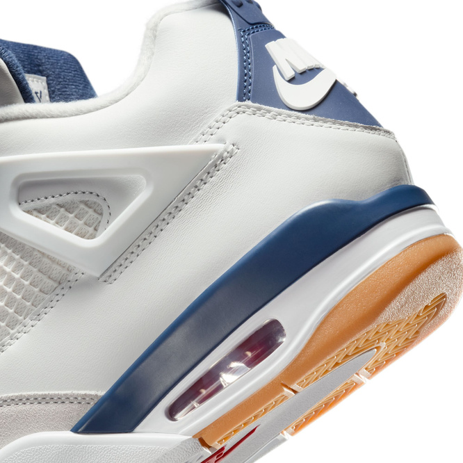 Nike SB x Air Jordan 4 (Summit White / White / Navy / Neutral Grey)