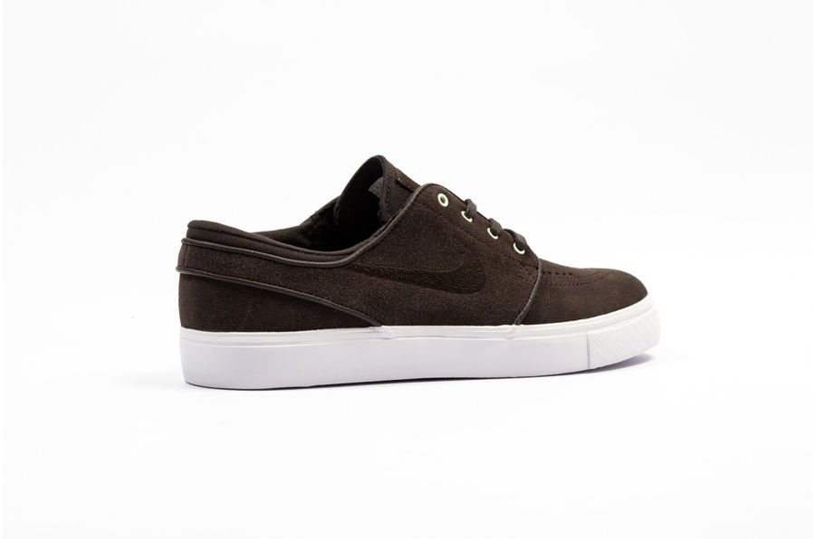 Nike janoski velvet brown best sale