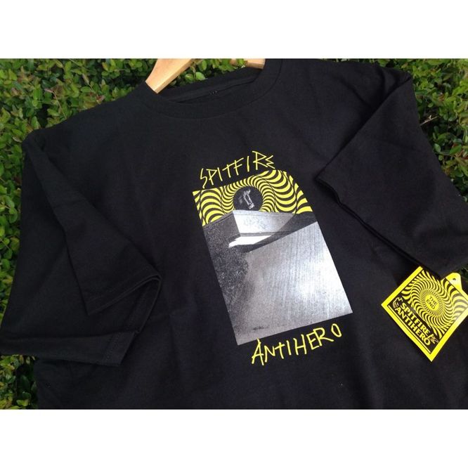 KOSZULKA SPITFIRE x ANTIHERO CARDIEL CARWASH (BLACK)