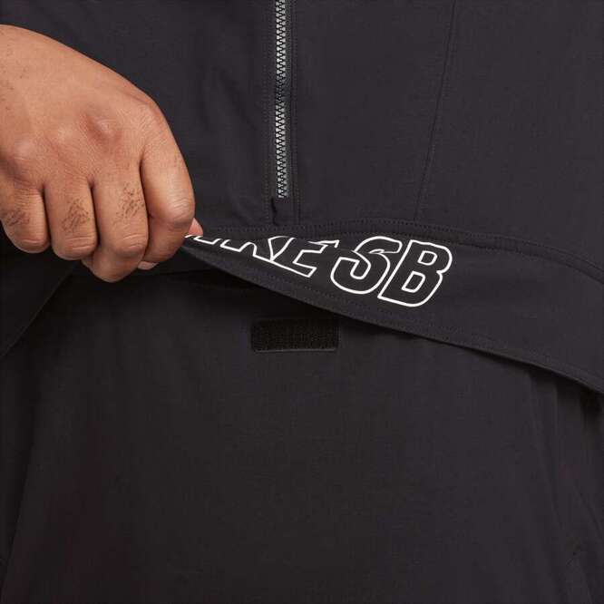 Nike SB Essential Anorak Jacket (Black / White)