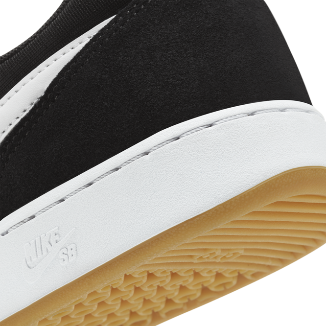 Nike SB GTS Return Premium (Black / White / Gum Light Brown)