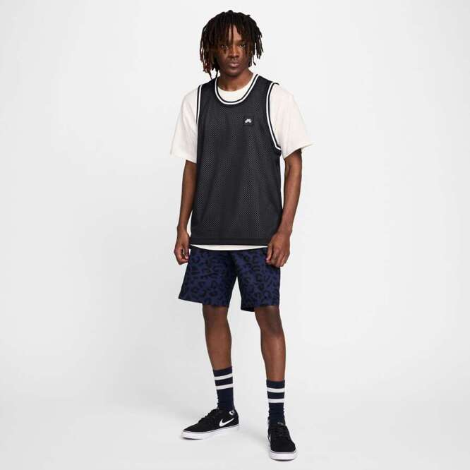 Nike SB Kearny Cargo Skate Shorts (Midnight Navy)