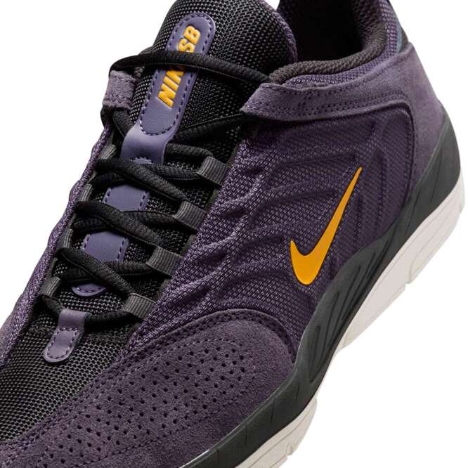 Nike SB Vertebrae (Dark Raisin / University Gold / Black)